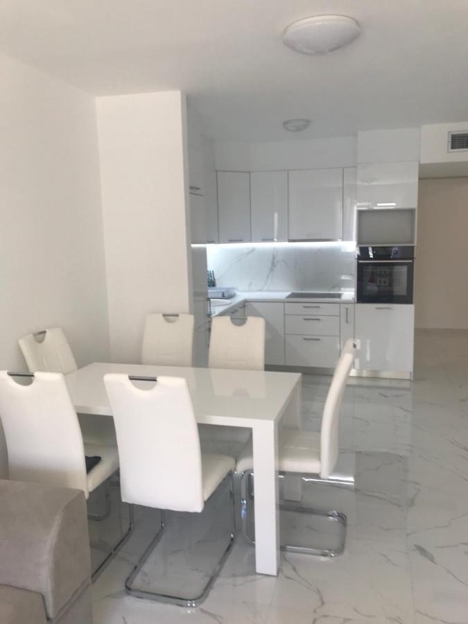 Adriatic Apartman Bečići Exterior photo