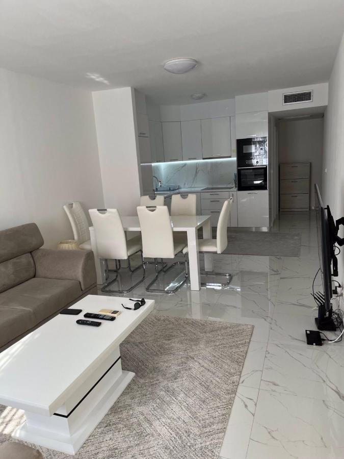 Adriatic Apartman Bečići Exterior photo